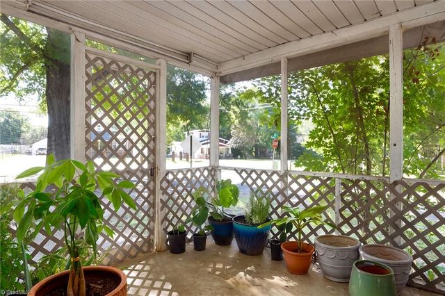 4010 S Main Street, Winston-salem, NC 27127