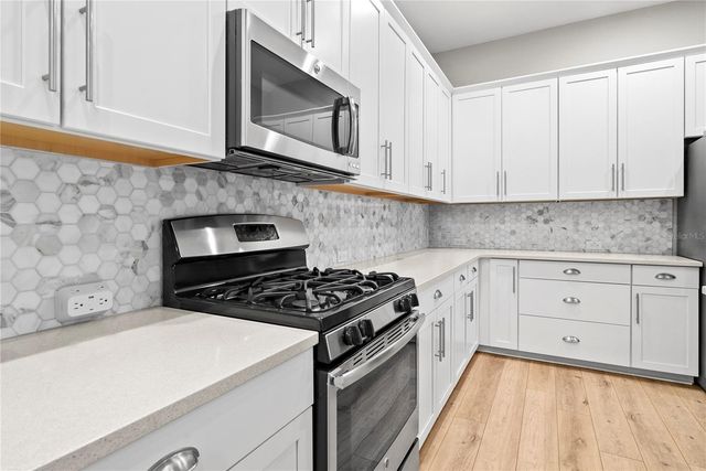 855 OAKLAND PARK BOULEVARD, Winter Garden, FL 34787