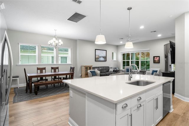 855 OAKLAND PARK BOULEVARD, Winter Garden, FL 34787