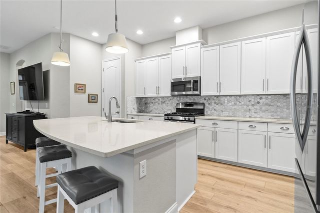 855 OAKLAND PARK BOULEVARD, Winter Garden, FL 34787