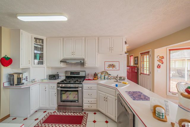 783 Ostle Loop, Grand Rivers, KY 42045