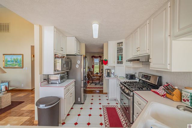 783 Ostle Loop, Grand Rivers, KY 42045