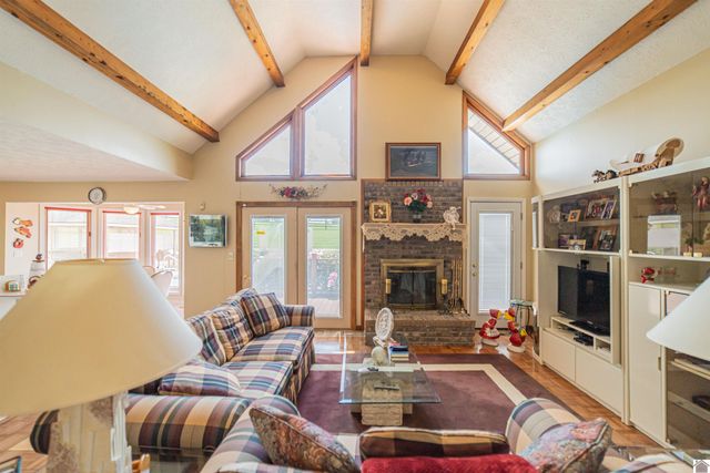 783 Ostle Loop, Grand Rivers, KY 42045