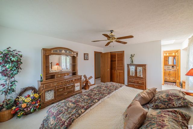 783 Ostle Loop, Grand Rivers, KY 42045