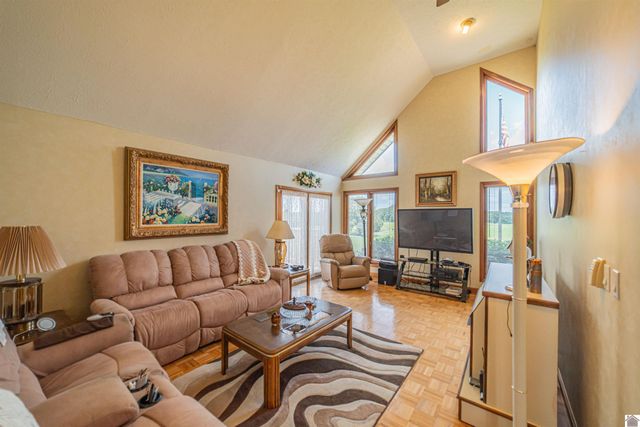 783 Ostle Loop, Grand Rivers, KY 42045