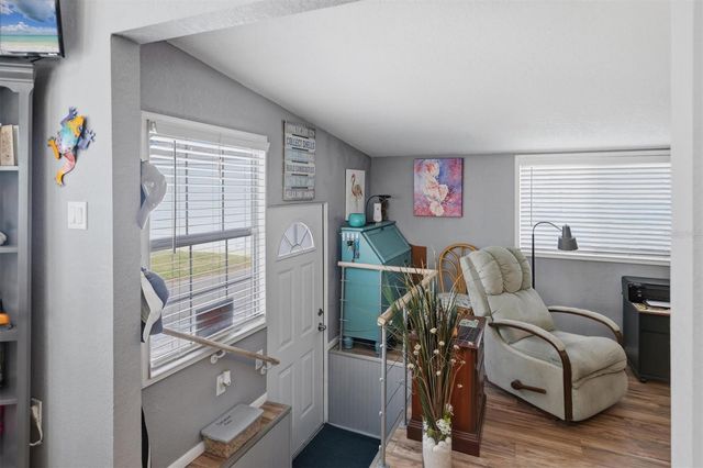 1674 UNIVERSITY PKWY 41, Sarasota, FL 34243