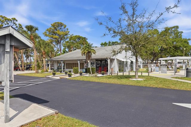 1674 UNIVERSITY PKWY 41, Sarasota, FL 34243