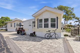 1674 UNIVERSITY PKWY 41, Sarasota, FL 34243