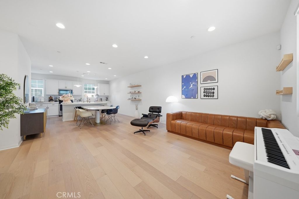 6931 Magnolia, Buena Park, CA 90621 — exterior
