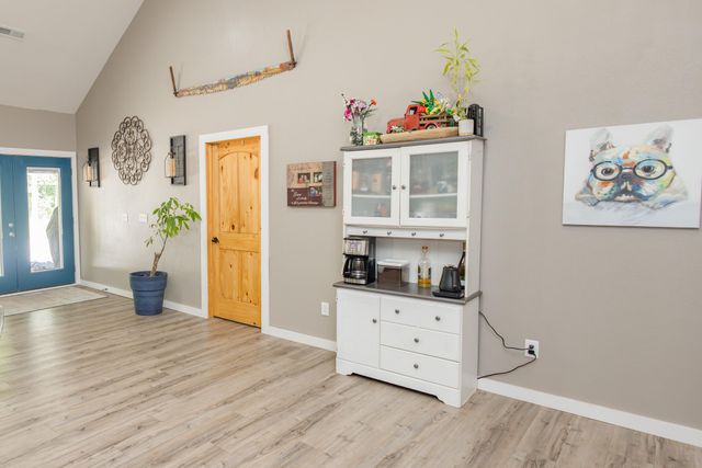 7128 E Farm Road 84, Strafford, MO 65757