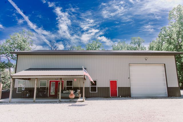7128 E Farm Road 84, Strafford, MO 65757