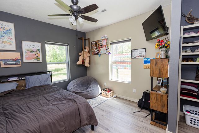 7128 E Farm Road 84, Strafford, MO 65757