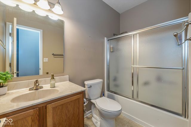 8457 Templederry Drive, Brownsburg, IN 46112