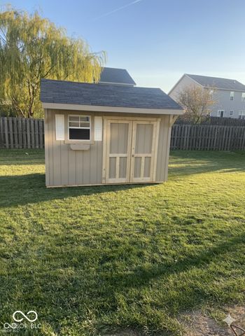 8457 Templederry Drive, Brownsburg, IN 46112