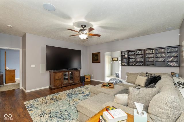 8457 Templederry Drive, Brownsburg, IN 46112