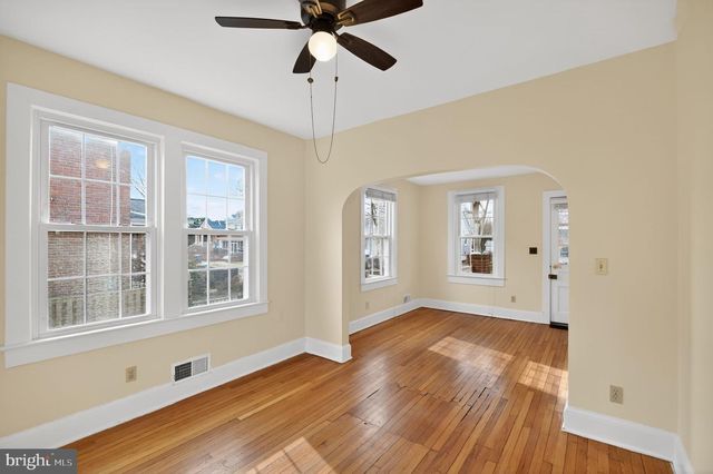 2403 BURKE AVE, Alexandria, VA 22301