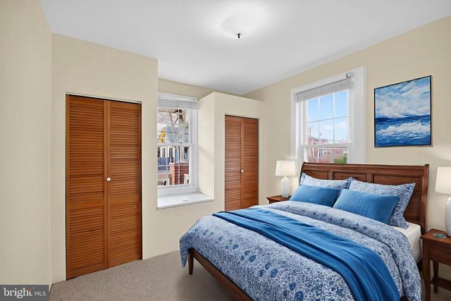 2403 BURKE AVE, Alexandria, VA 22301