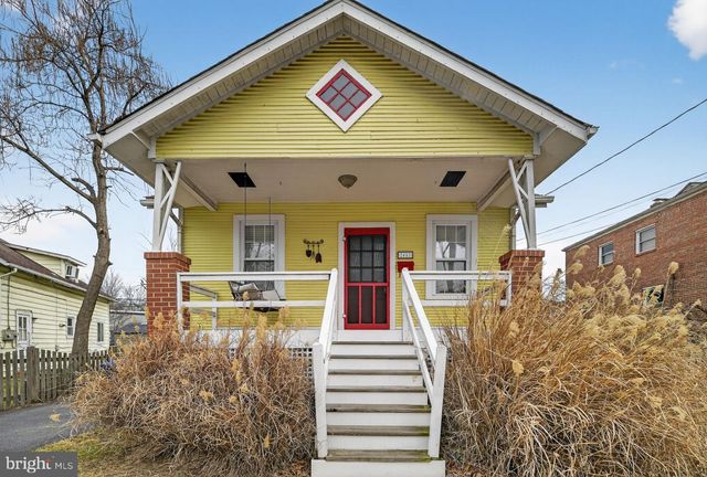 2403 BURKE AVE, Alexandria, VA 22301