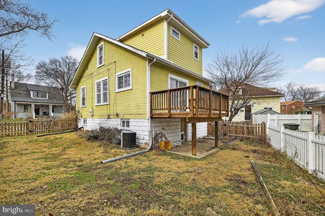 2403 BURKE AVE, Alexandria, VA 22301