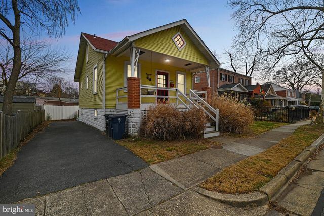 2403 BURKE AVE, Alexandria, VA 22301