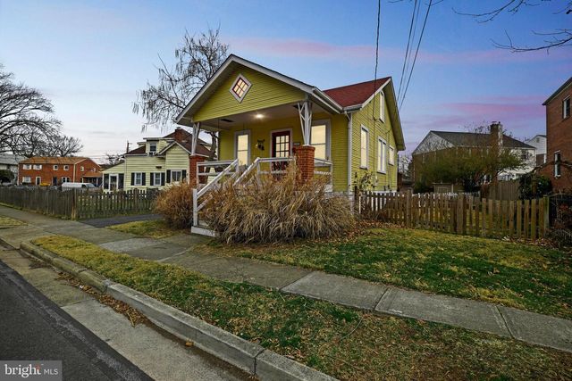 2403 BURKE AVE, Alexandria, VA 22301