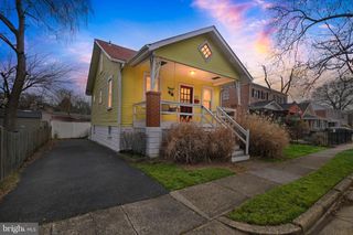 2403 BURKE AVE, Alexandria, VA 22301