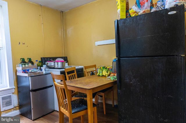 835 E CHELTEN AVE, Philadelphia, PA 19138