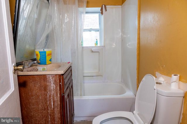 835 E CHELTEN AVE, Philadelphia, PA 19138