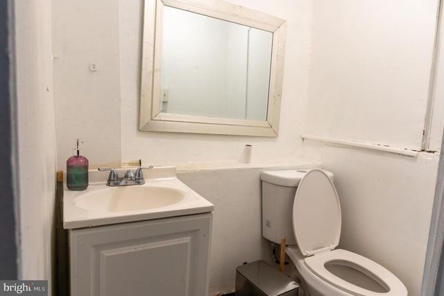 835 E CHELTEN AVE, Philadelphia, PA 19138