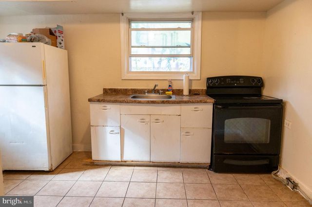 835 E CHELTEN AVE, Philadelphia, PA 19138