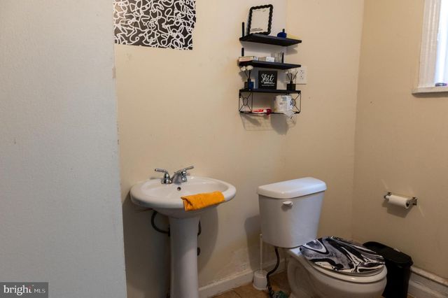 835 E CHELTEN AVE, Philadelphia, PA 19138