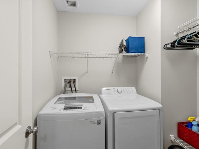 77 Sunflower Way, Plymouth, MA 02360