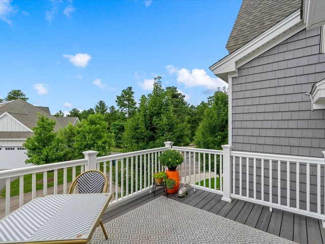 77 Sunflower Way, Plymouth, MA 02360