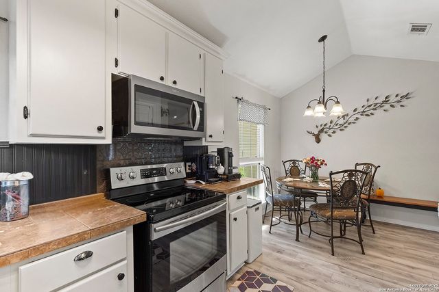 204 Lake Park, Canyon Lake, TX 78133