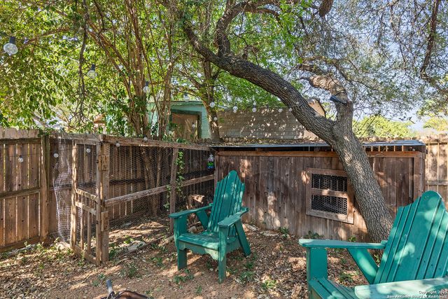 204 Lake Park, Canyon Lake, TX 78133