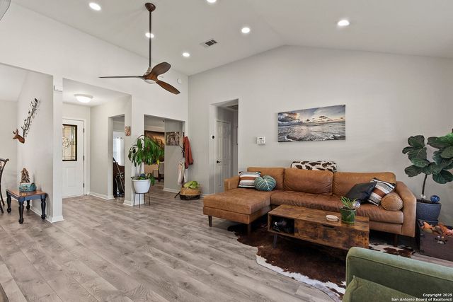 204 Lake Park, Canyon Lake, TX 78133