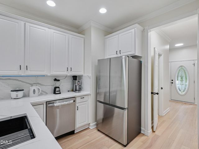 8424 Eagle View Drive, Durham, NC 27713