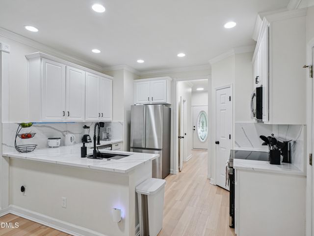 8424 Eagle View Drive, Durham, NC 27713