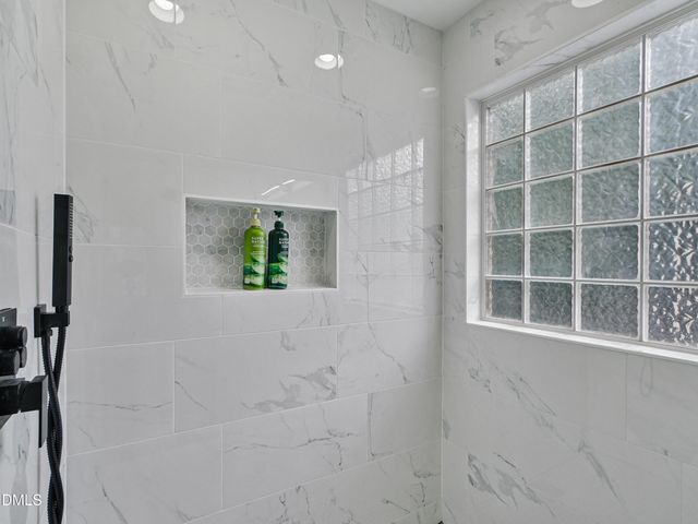 8424 Eagle View Drive, Durham, NC 27713