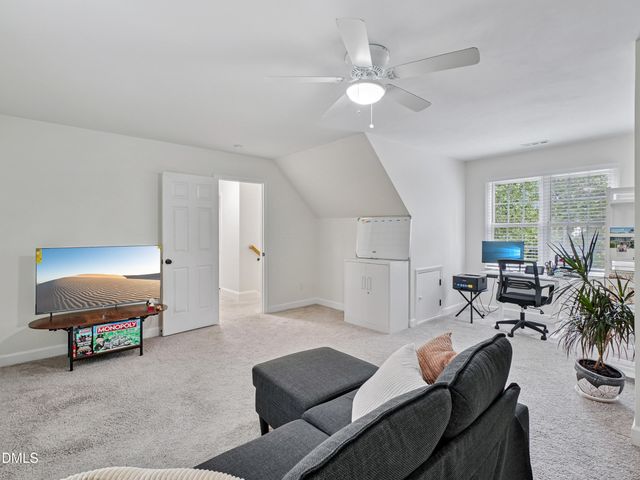 8424 Eagle View Drive, Durham, NC 27713