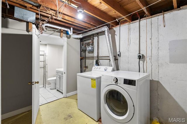 815 Holiday Avenue, Hazelwood, MO 63042