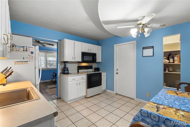 815 Holiday Avenue, Hazelwood, MO 63042