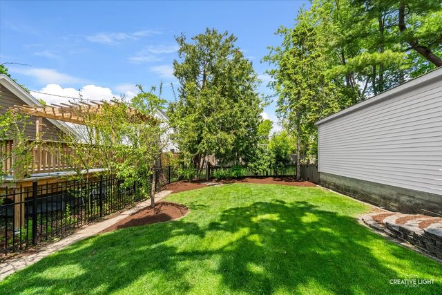 515 North Avenue, Naperville, IL 60540