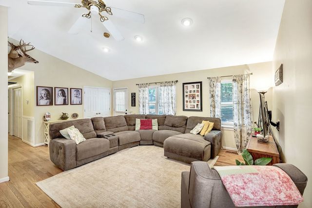 102 Stonewall Court, Seneca, SC 29678