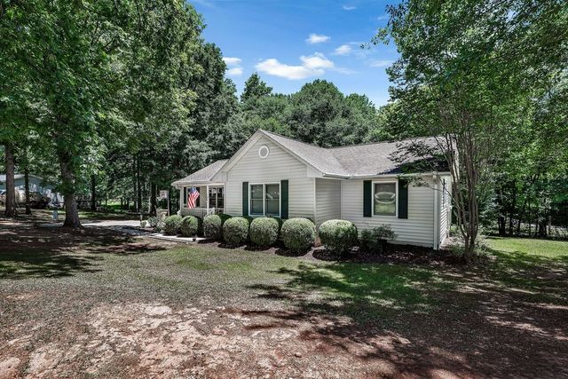 102 Stonewall Court, Seneca, SC 29678