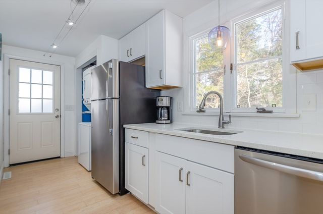 56 Acushnet Road, Mattapoisett, MA 02739