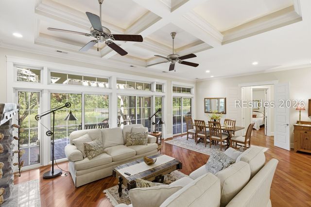 37 Anchor Cove Ct, Bluffton, SC 29910