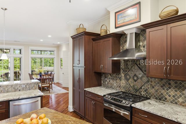 37 Anchor Cove Ct, Bluffton, SC 29910
