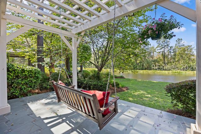 37 Anchor Cove Ct, Bluffton, SC 29910
