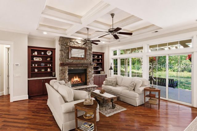 37 Anchor Cove Ct, Bluffton, SC 29910